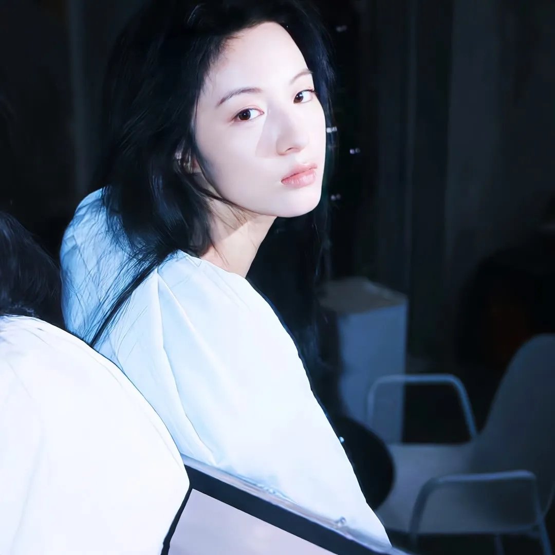 历尽沧桑一妇人